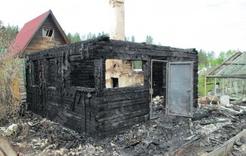 В Коркино сгорел садовый дом