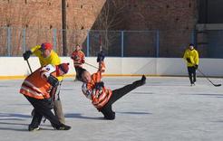 В Коркино прошёл турнир по хоккею на валенках