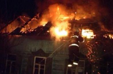 В Коркино, спасаясь из горящего дома, мужчина получил ожоги