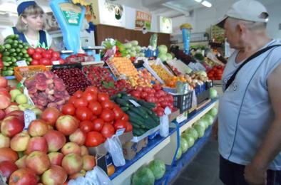На рынке Коркино начинается сезон продажи овощей и фруктов