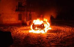 В Коркино горели три автомобиля