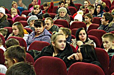 Школьников Коркино приглашают в кино