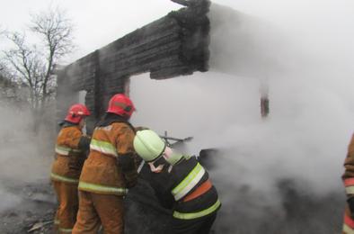 При пожарах погиб один и пострадал второй житель Коркино