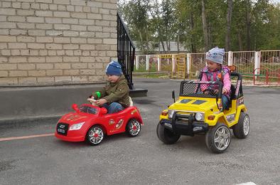 Сотрудники ГИБДД Коркино напомнили детям о безопасности на дороге