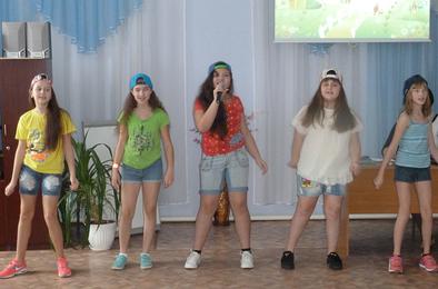 Школьники Коркино устроили своё шоу «Голос»