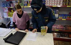 Коркинские полицейские проверяют реализацию пиротехники 