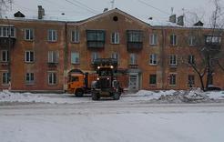 С улиц Коркино коммунальщики вывозят снег
