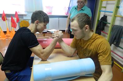 Воспитанники коркинских центров помощи детям погрузились в военную тему
