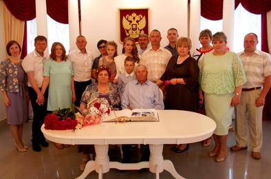 В Коркинском районе поздравили «золотых» юбиляров 