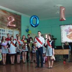 Розинских выпускников поздравили с «последним звонком»