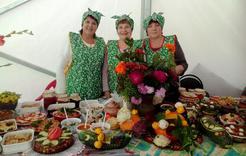 Коркинцы удивили гостей праздника кулинарными изысками