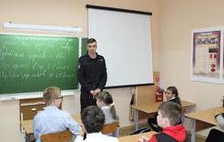 Полицейские Коркино рассказали студентам и школьникам о праве