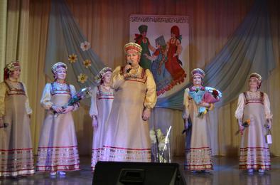Коркинцев порадовала концертом «Горница»