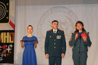 Пожарных Коркино поздравили с профессиональным праздником и вручили награды